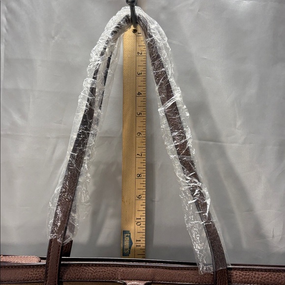 Michael Kors Brown Leather Tote with Gold Accents (replica) - Picture 14 of 14